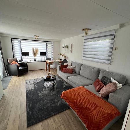 Chalet Linée in bosrijke omgeving Anloo Buitenkant foto